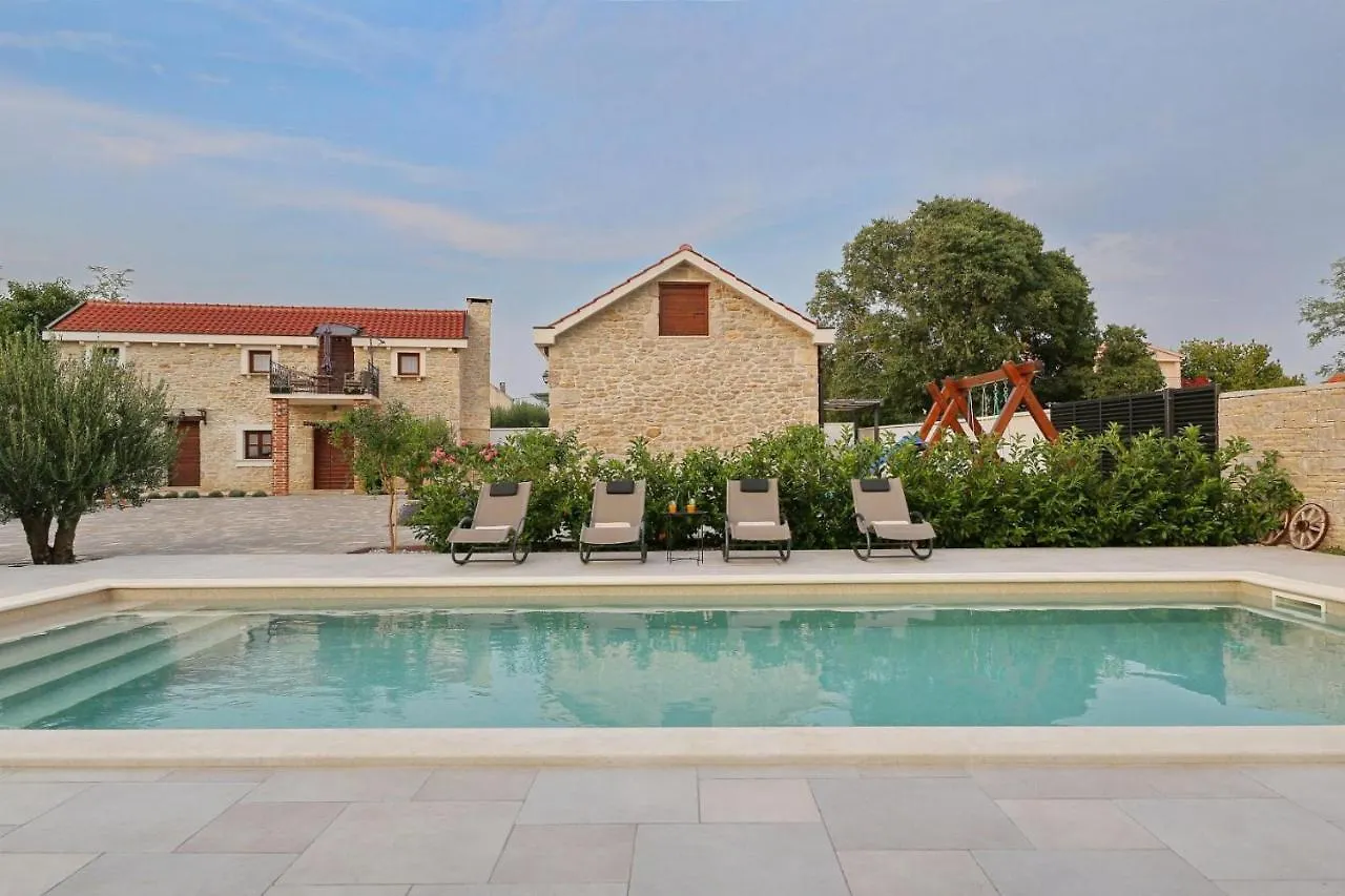 Villa Tereza Prkos 0*,